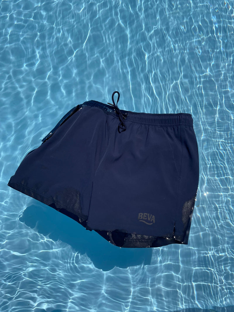 BEVA Badehose im Pool mit integrierter wasserdichter Tasche